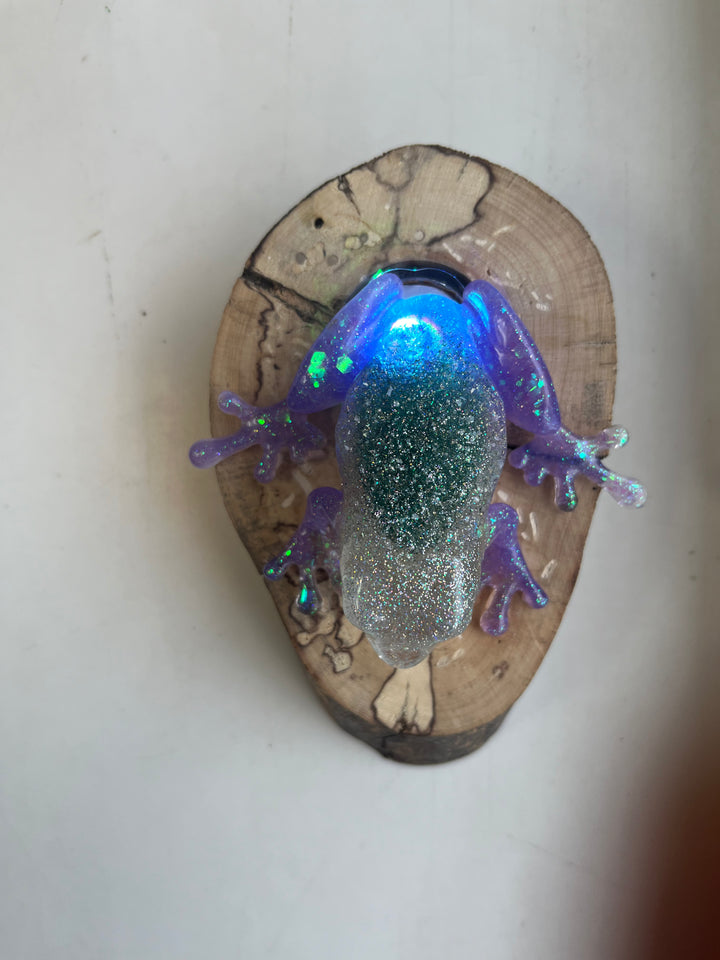 RESIN LIGHT - LARGE FROG